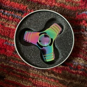 Holographic fidget spinner